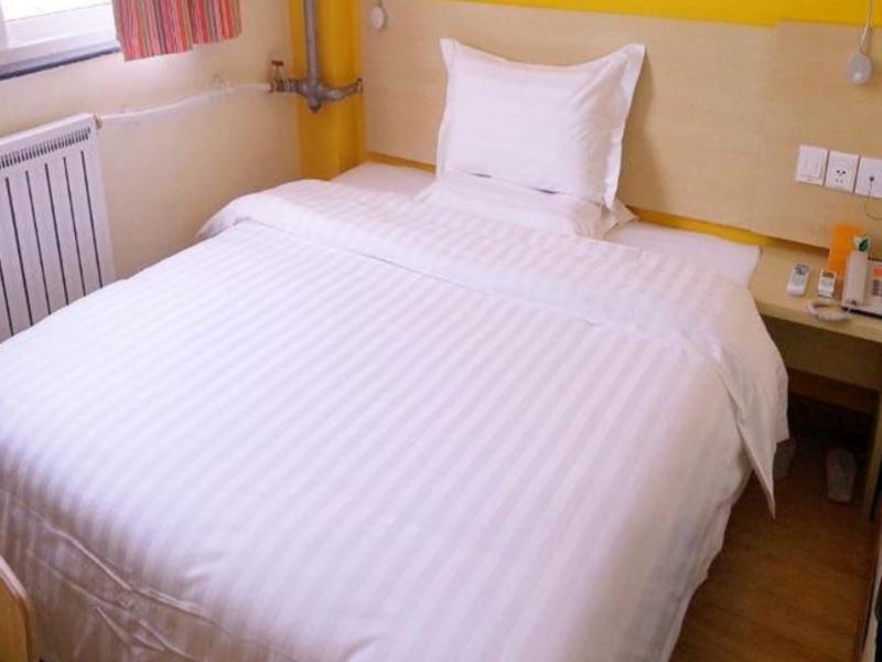 7Days Inn Wuzhou South Railway Station Cangwu Екстериор снимка